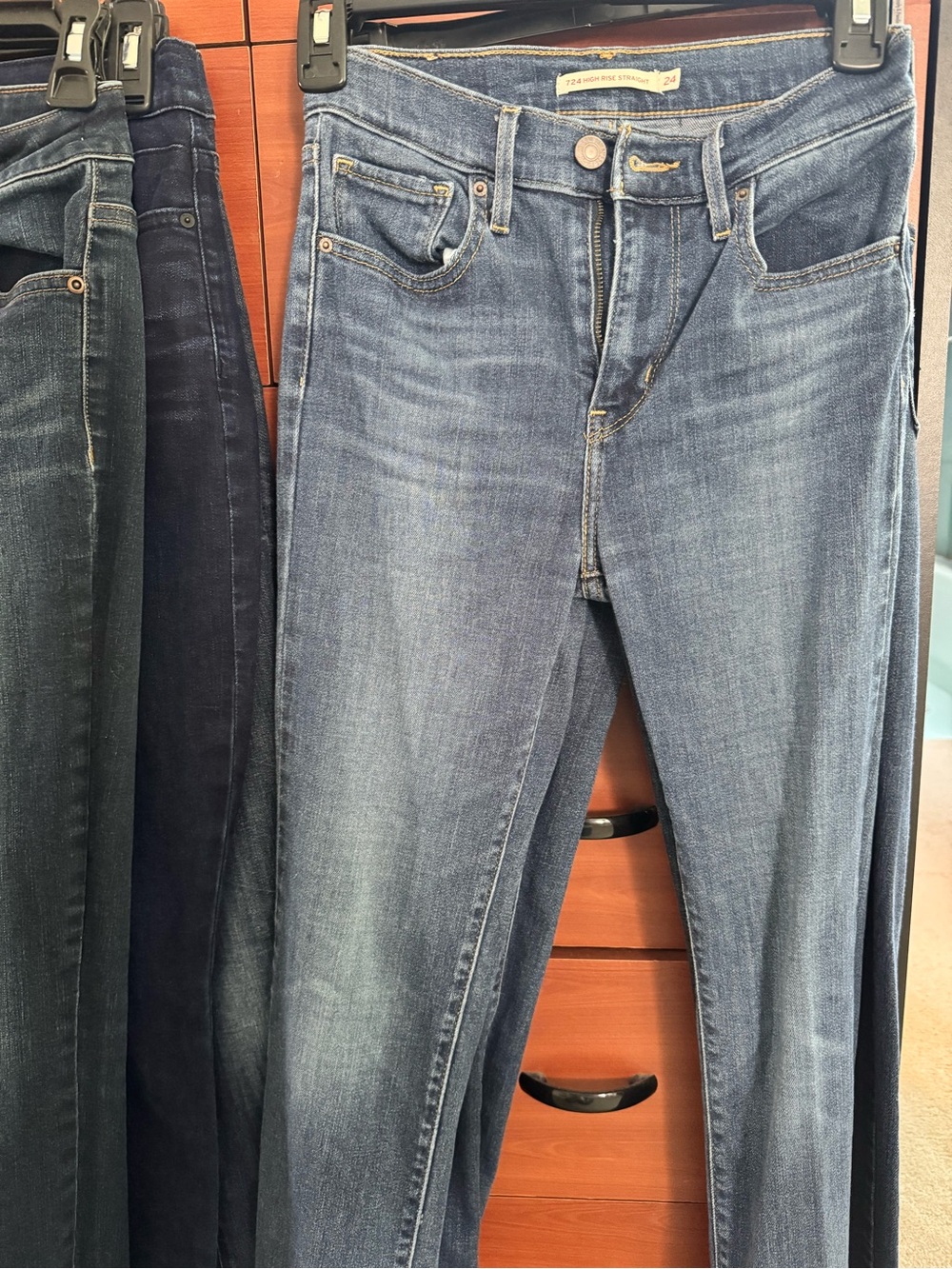 Levi’s 724 High Waist Straight Classic Mid Wash